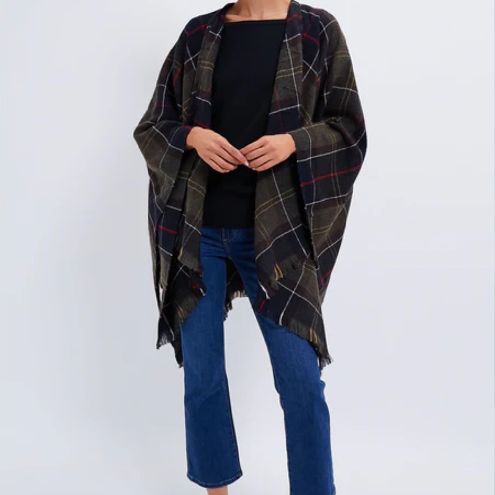 Cozy Grey Fringe Poncho/Shawl